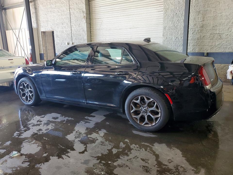 2016 CHRYSLER 300 S — Фото 2 из 12