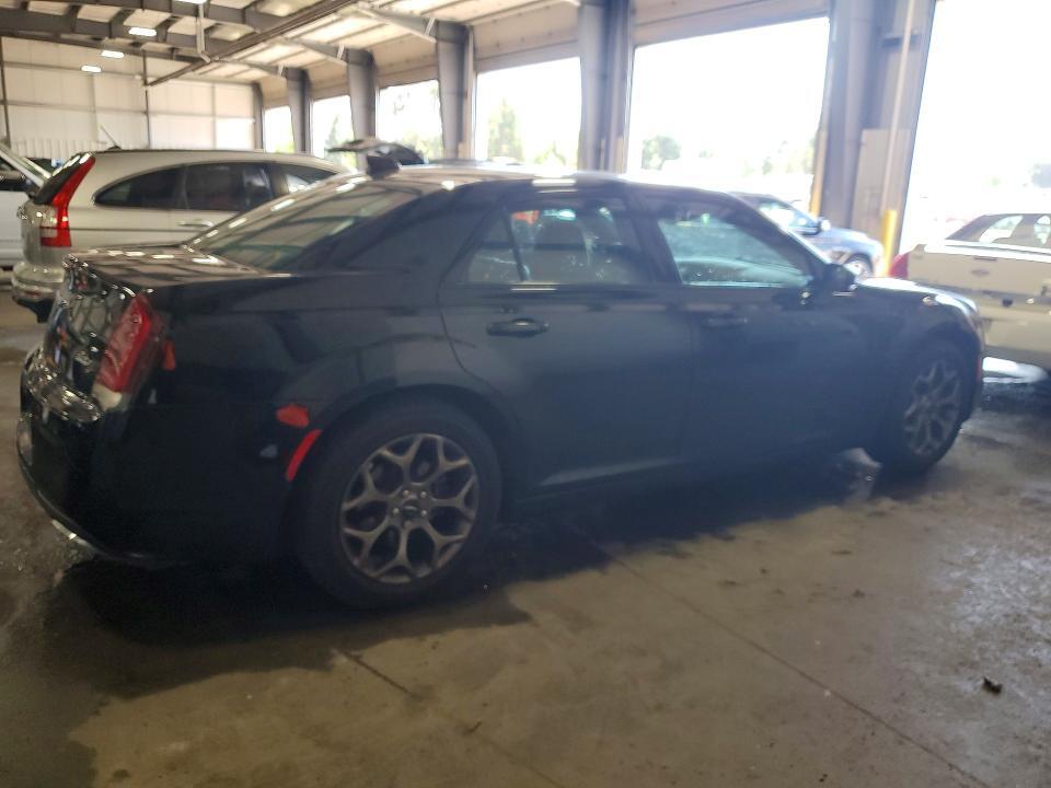 2016 CHRYSLER 300 S — Фото 3 из 12