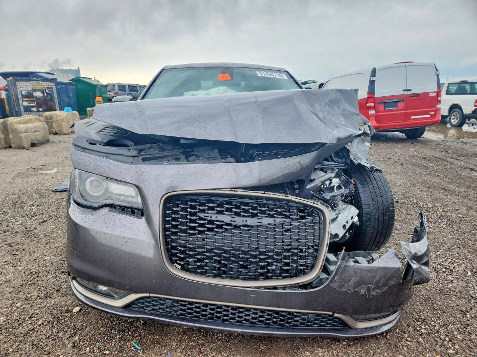 2016 CHRYSLER 300 S — Фото 5 из 12