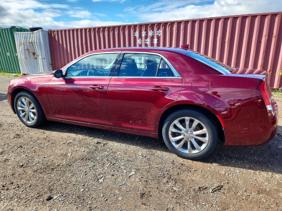 2C3CCARG7GH351332 2016 CHRYSLER 300 photo no. 2
