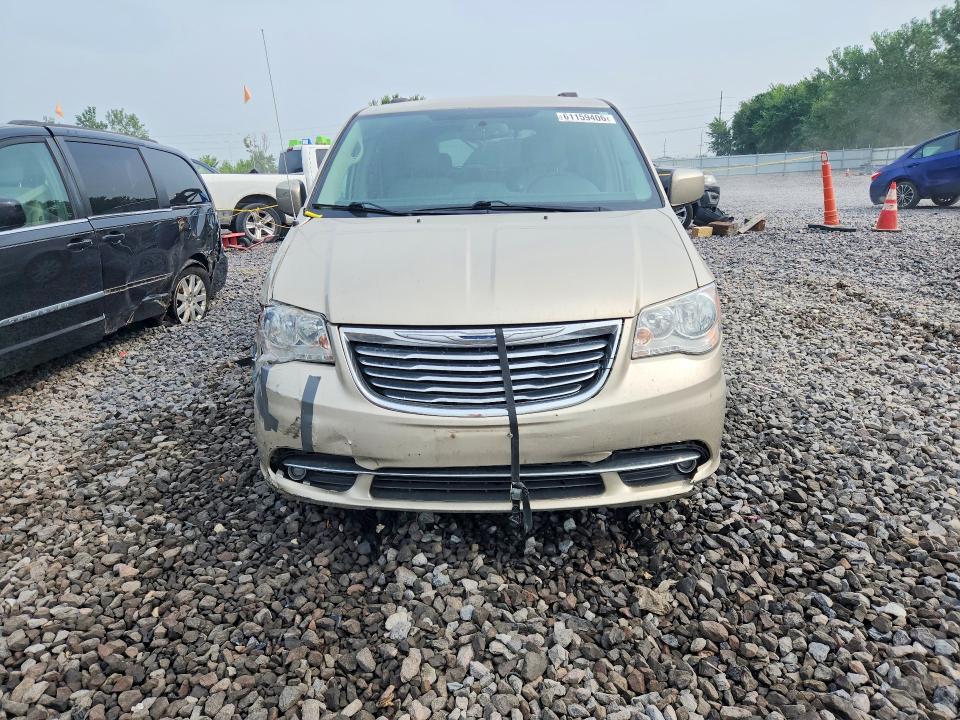 2016 CHRYSLER TOWN & COUNTRY TOURING — Фото 5 из 13