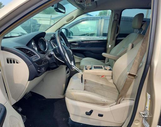 2016 CHRYSLER TOWN & COUNTRY TOURING — Фото 7 из 13