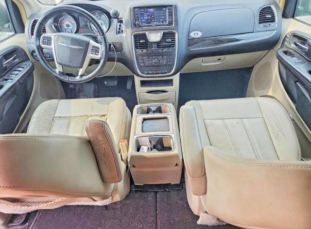 2016 CHRYSLER TOWN & COUNTRY TOURING — Фото 8 из 13