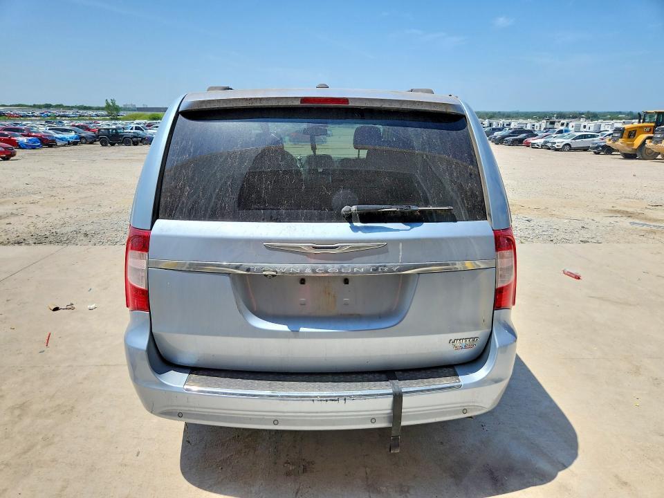 2016 CHRYSLER TOWN & COUNTRY LIMITED — Фото 6 из 14