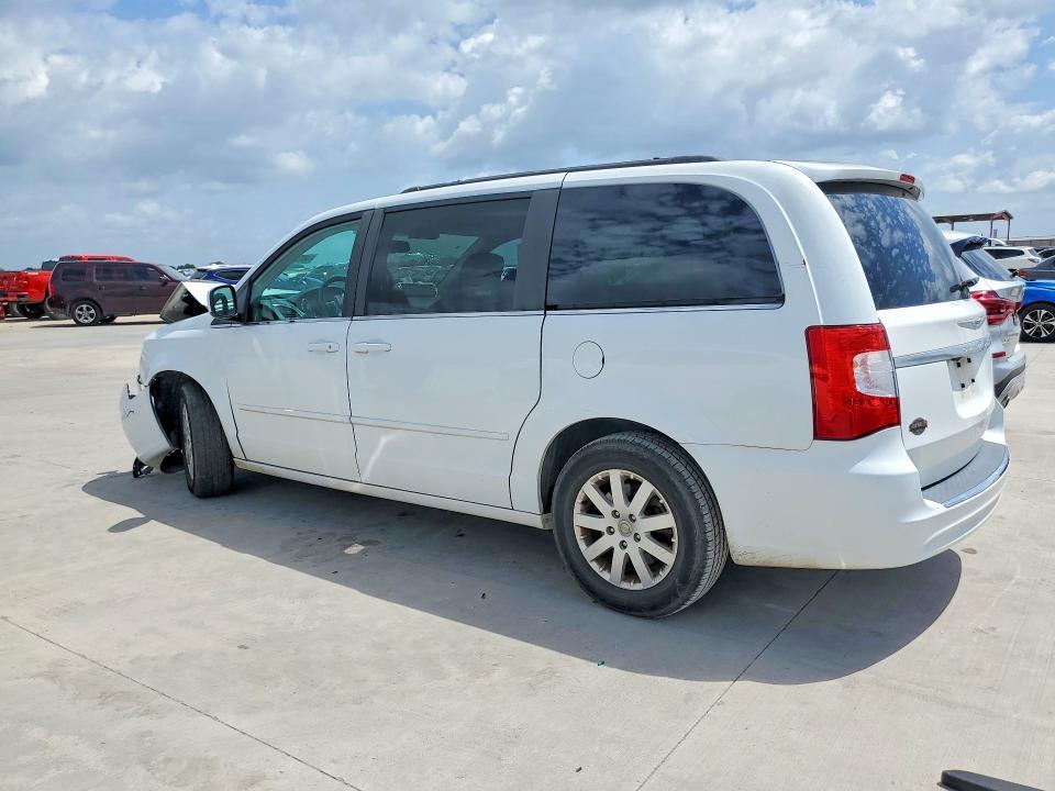2016 CHRYSLER TOWN-COUNTRY — Фото 2 из 13