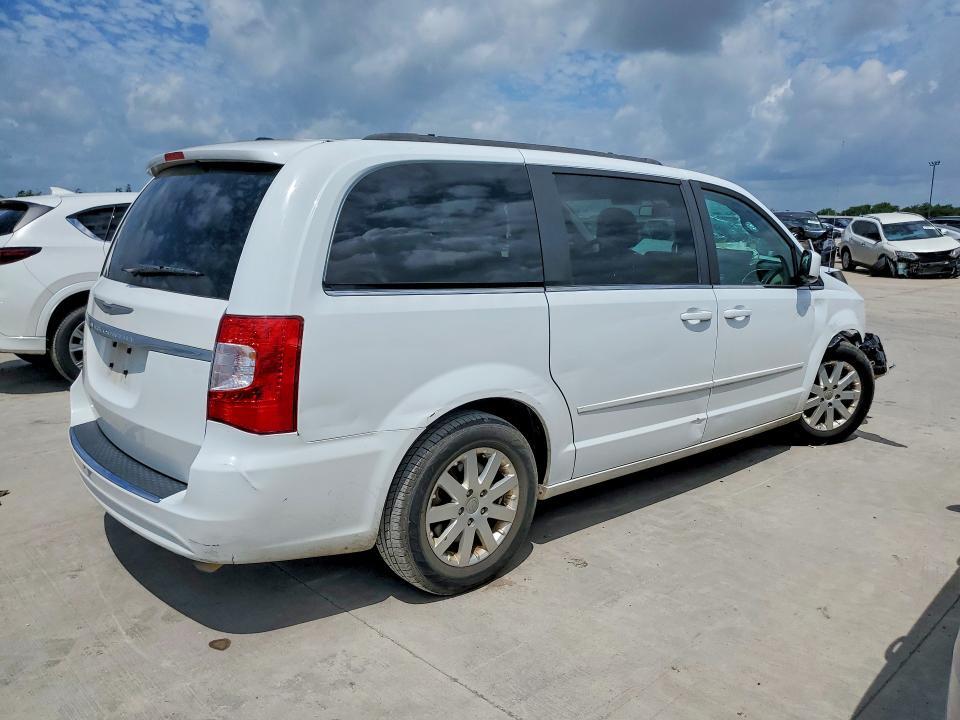 2016 CHRYSLER TOWN-COUNTRY — Фото 3 из 13