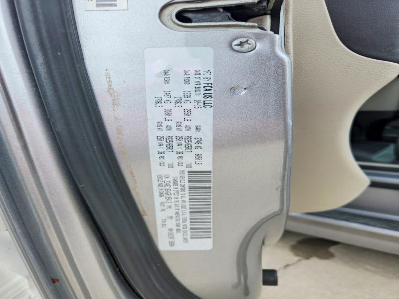 2016 CHRYSLER TOWN & COUNTRY TOURING — Фото 13 из 13