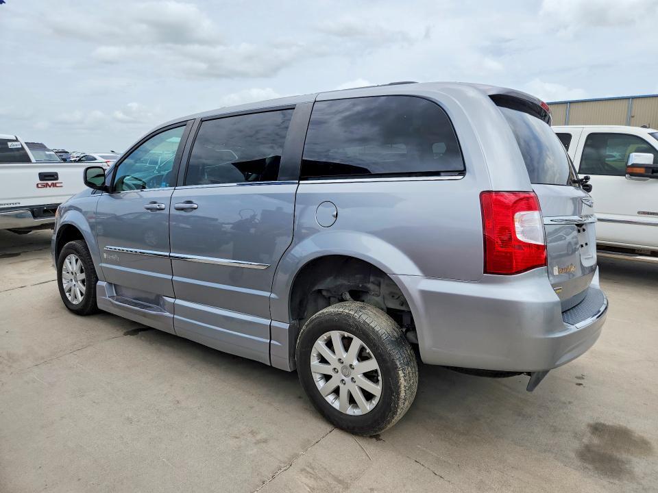 2016 CHRYSLER TOWN & COUNTRY TOURING — Фото 2 из 13