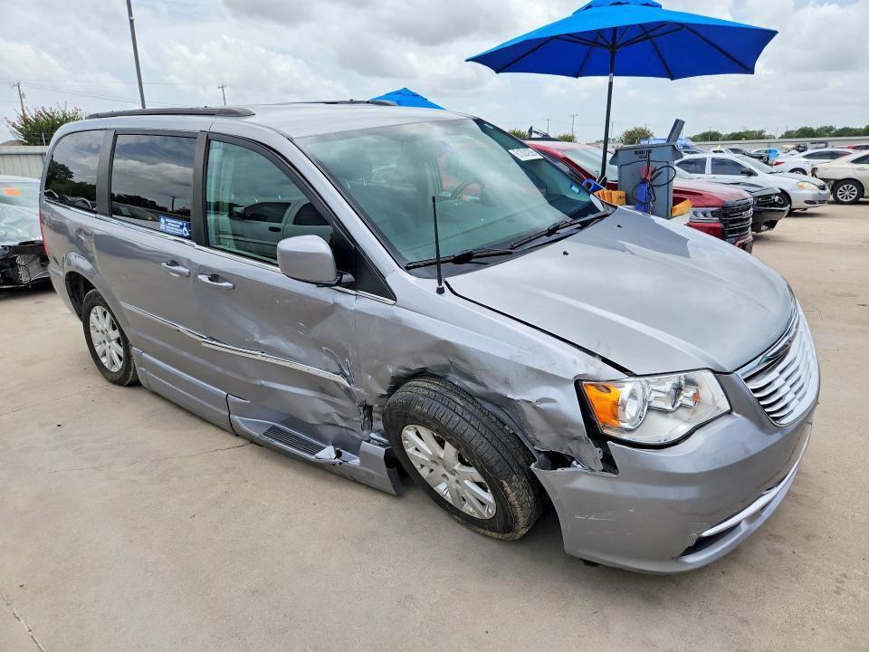 2016 CHRYSLER TOWN & COUNTRY TOURING — Фото 4 из 13