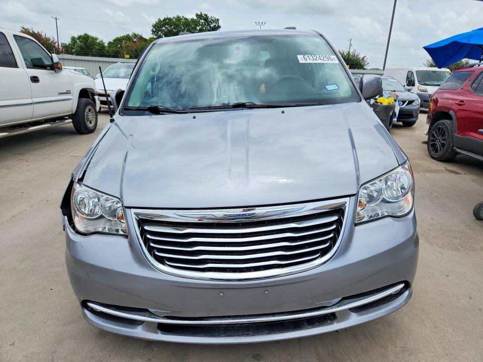 2016 CHRYSLER TOWN & COUNTRY TOURING — Фото 5 из 13
