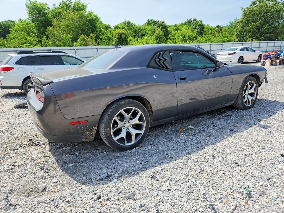 2016 DODGE CHALLENGER SXT — Фото 3 из 13