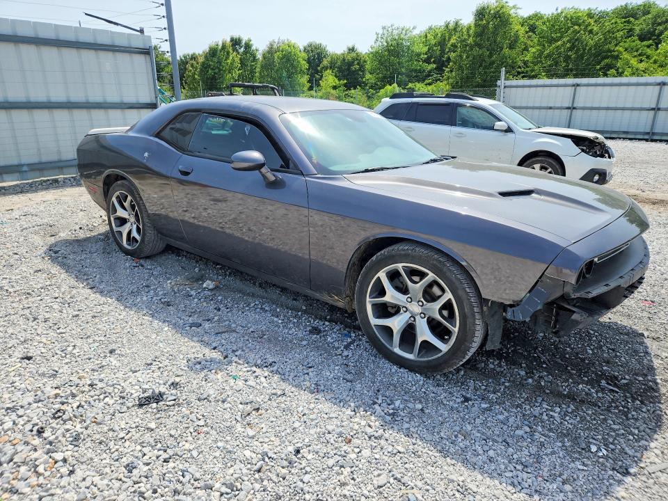 2016 DODGE CHALLENGER SXT — Фото 4 из 13