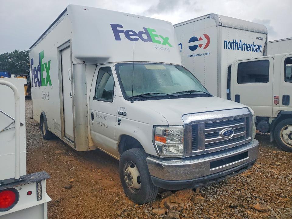 2016 FORD E450 DELIVERY TRUCK — Фото 4 из 13
