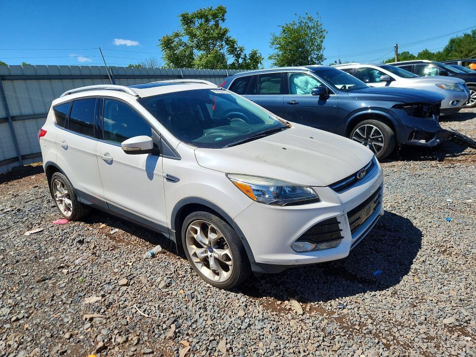 1FMCU9JX2GUC03875 2016 FORD ESCAPE photo no. 4