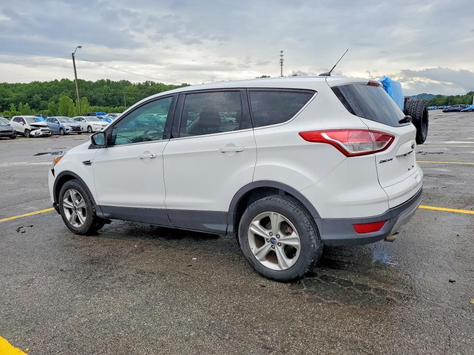 2016 FORD ESCAPE SE — Фото 2 из 13
