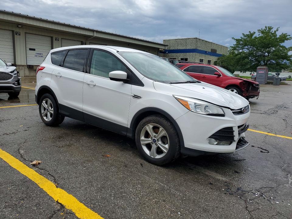 2016 FORD ESCAPE SE — Фото 4 из 13