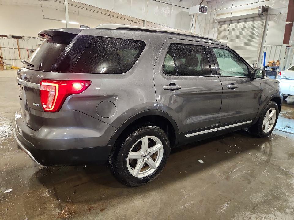 2016 FORD EXPLORER XLT — Фото 3 из 13
