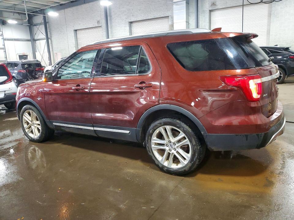 2016 FORD EXPLORER XLT — Фото 2 из 12