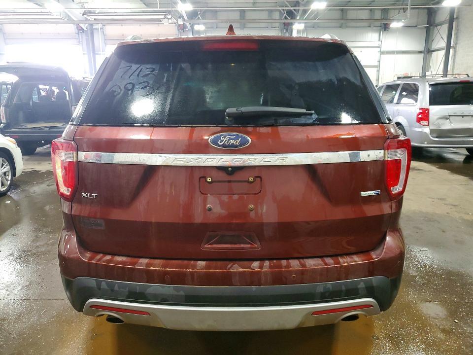 2016 FORD EXPLORER XLT — Фото 6 из 12