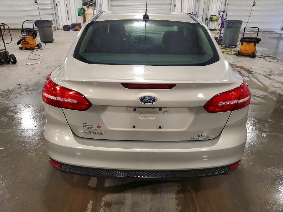 2016 FORD FOCUS SE — Фото 6 из 13