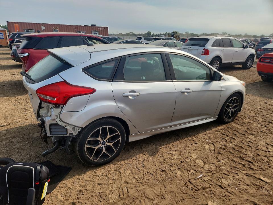 2016 FORD FOCUS SE — Фото 3 из 12