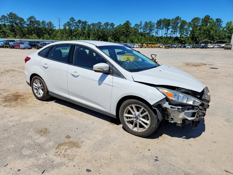 2016 FORD FOCUS SE — Фото 4 из 12