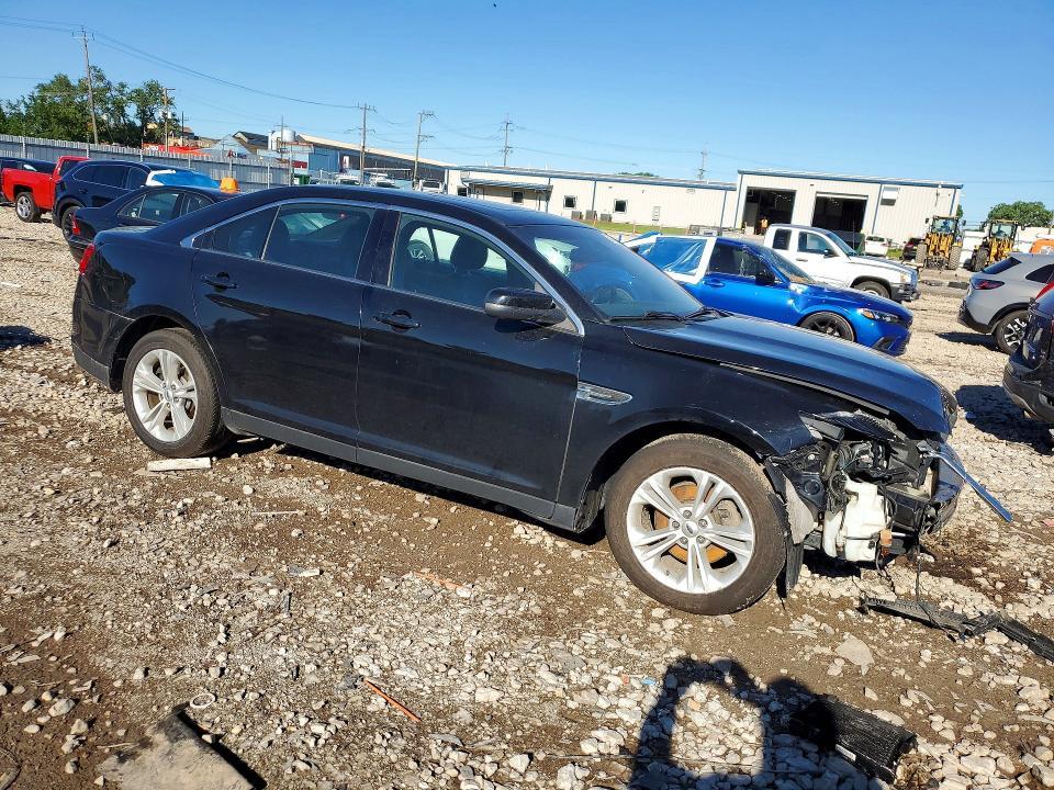 2016 FORD TAURUS SEL — Фото 4 из 12