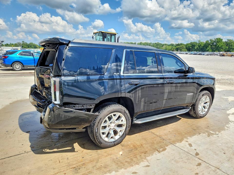 2016 GMC YUKON SLE — Фото 3 из 13