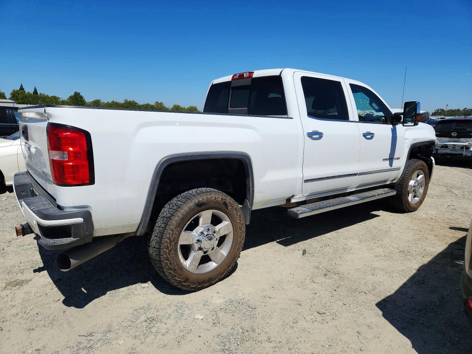 2016 GMC SIERRA K2500 DENALI — Фото 3 из 12