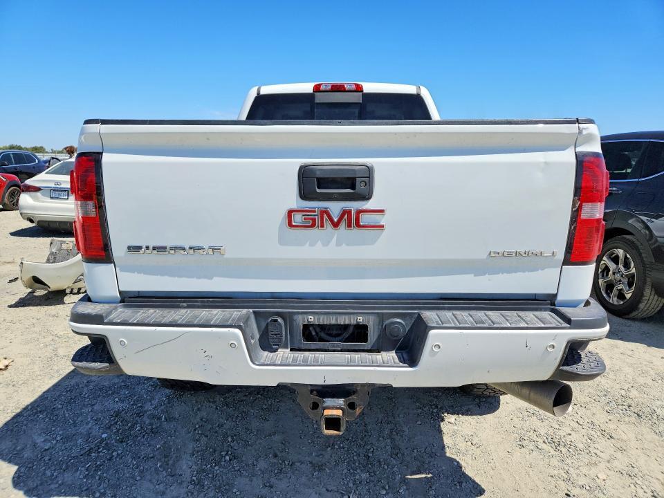 2016 GMC SIERRA K2500 DENALI — Фото 6 из 12