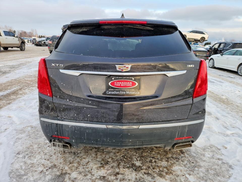 2017 CADILLAC XT5 — Фото 6 из 13