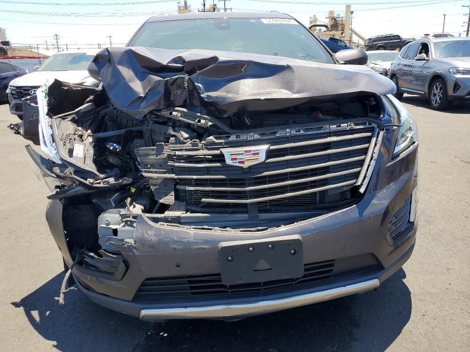 2017 CADILLAC XT5 PLATINUM — Фото 5 из 14