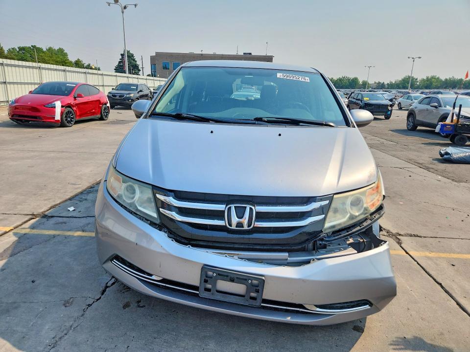 2016 HONDA ODYSSEY SE — Фото 5 из 13
