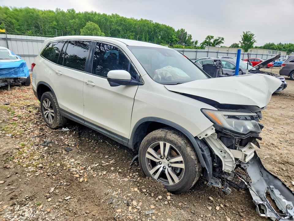 5FNYF6H43GB034991 2016 HONDA PILOT photo no. 4