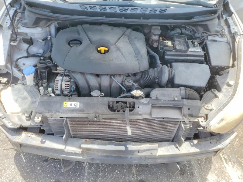 2016 HYUNDAI ELANTRA SE — Фото 11 из 13