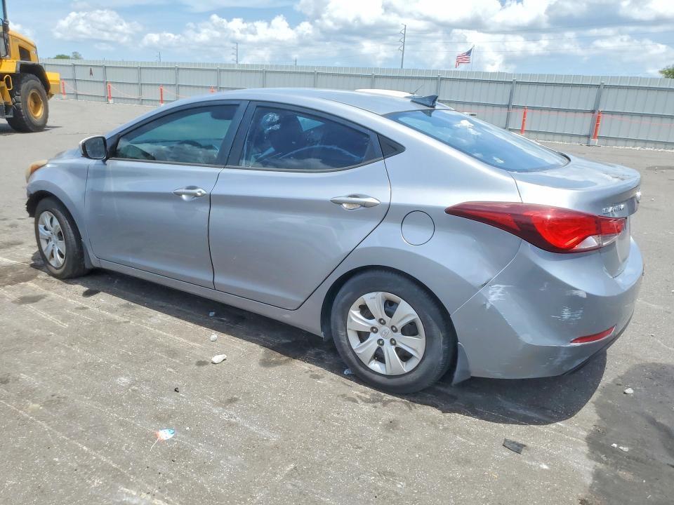 2016 HYUNDAI ELANTRA SE — Фото 2 из 13
