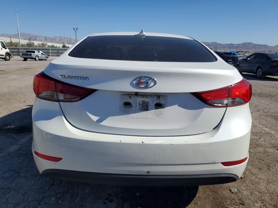 2016 HYUNDAI ELANTRA SE — Фото 6 из 12