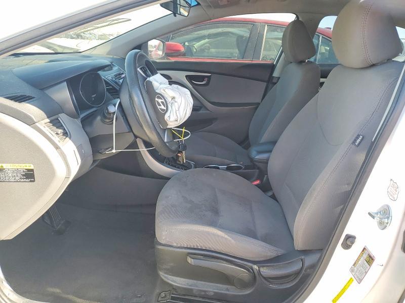 2016 HYUNDAI ELANTRA SE — Фото 7 из 12