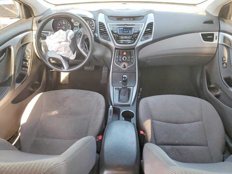 2016 HYUNDAI ELANTRA SE — Фото 8 из 12