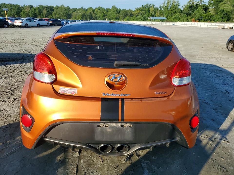 2016 HYUNDAI VELOSTER TURBO — Фото 6 из 12