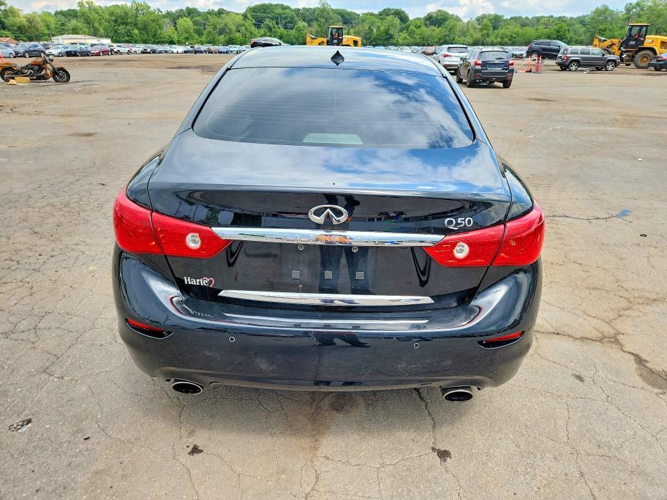 2016 INFINITI Q50 2.0T PREMIUM — Фото 6 из 12