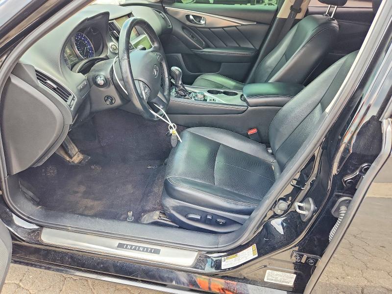2016 INFINITI Q50 2.0T PREMIUM — Фото 7 из 12