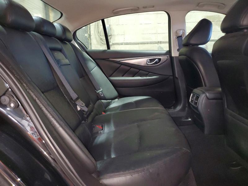 2016 INFINITI Q50 3.0T PREMIUM — Фото 10 из 12