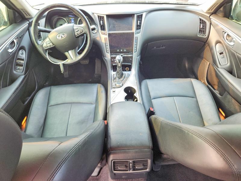 2016 INFINITI Q50 3.0T PREMIUM — Фото 8 из 12
