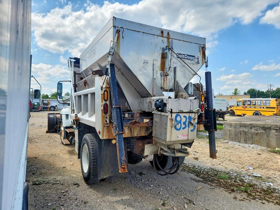 2016 INTERNATIONAL 7400 SPREADER TRUCK — Фото 2 из 13