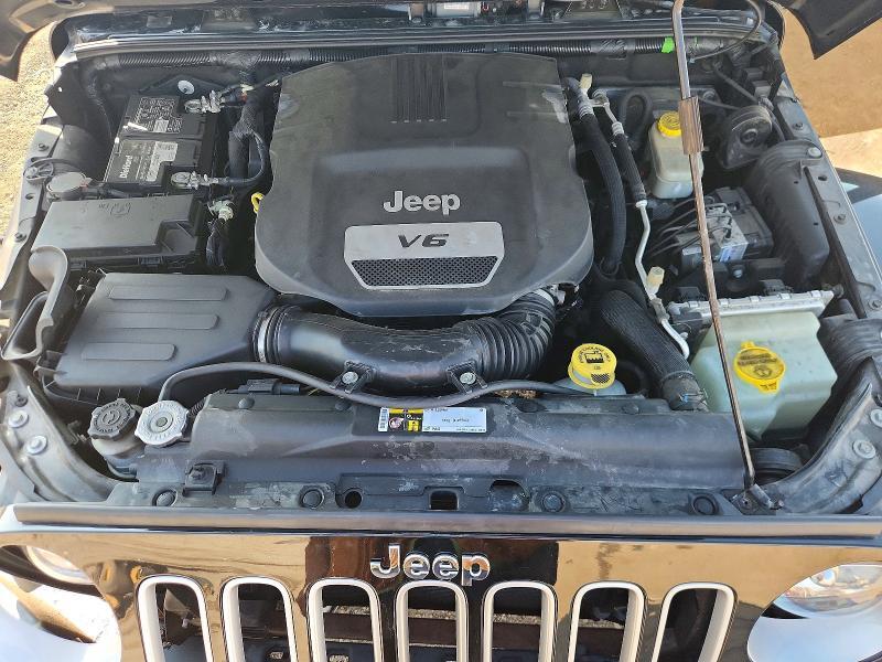 2016 JEEP WRANGLER UNLIMITED SAHARA — Фото 11 из 12
