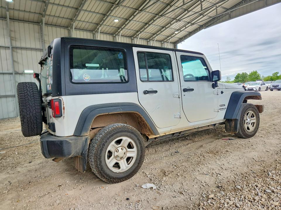 2016 JEEP WRANGLER UNLIMITED SPORT — Фото 3 из 13