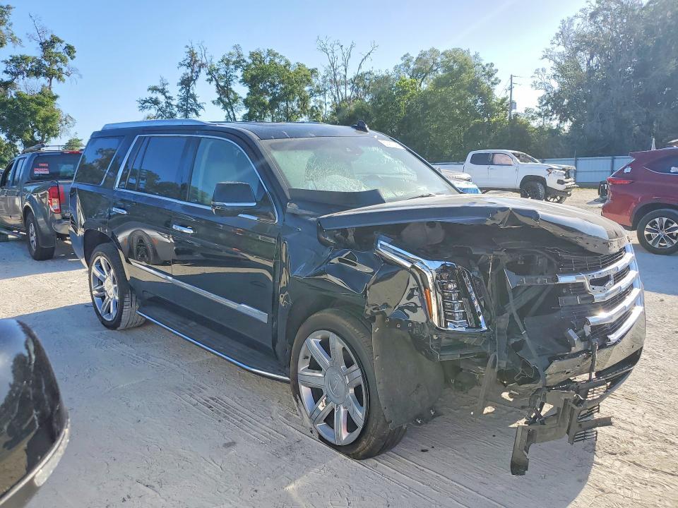 1GYS4BKJXHR228555 2017 CADILLAC ESCALADE photo no. 4