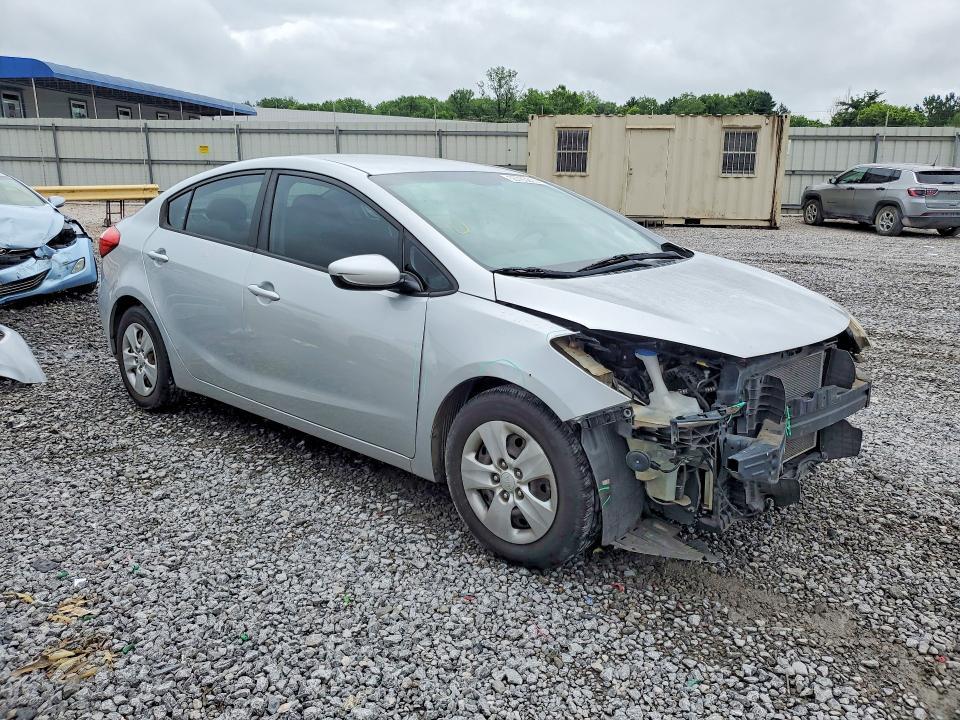 2016 KIA FORTE LX — Фото 4 из 12