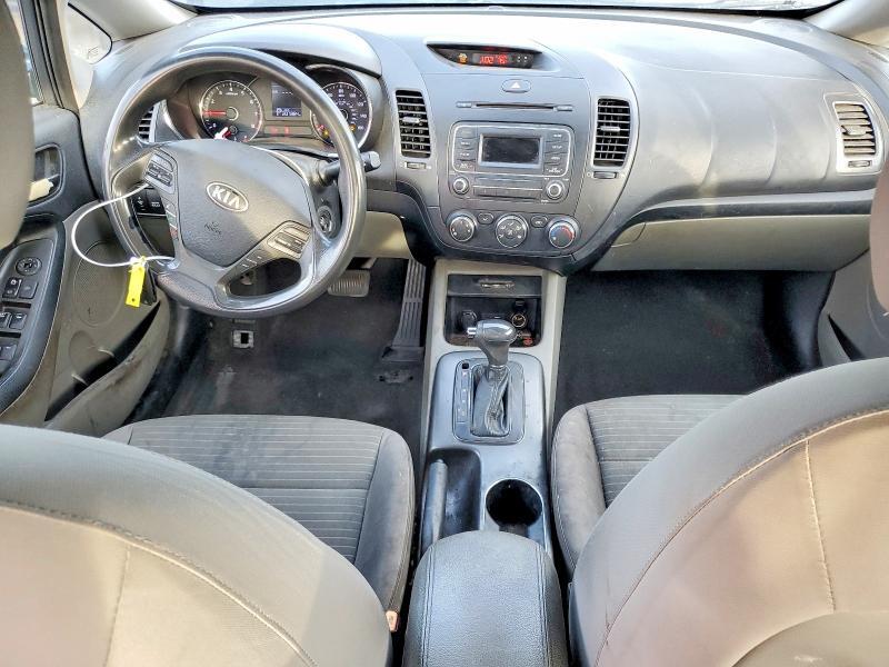2016 KIA FORTE — Фото 8 из 12